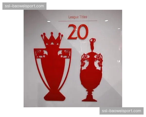 英超冠军奖杯开启全国巡展,首站抵达利物浦